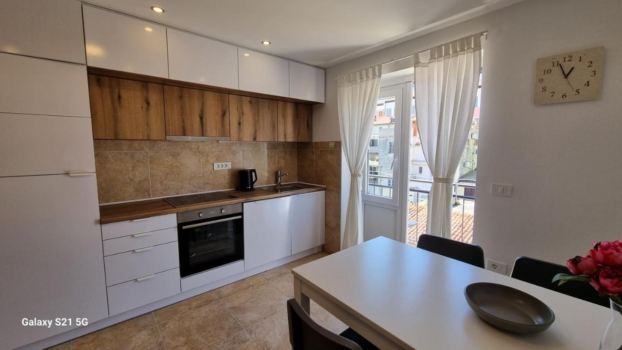 Apartment Rivarela Blu - Newly Renovated And Top Location Near Sea Novigrad Istria Exteriör bild