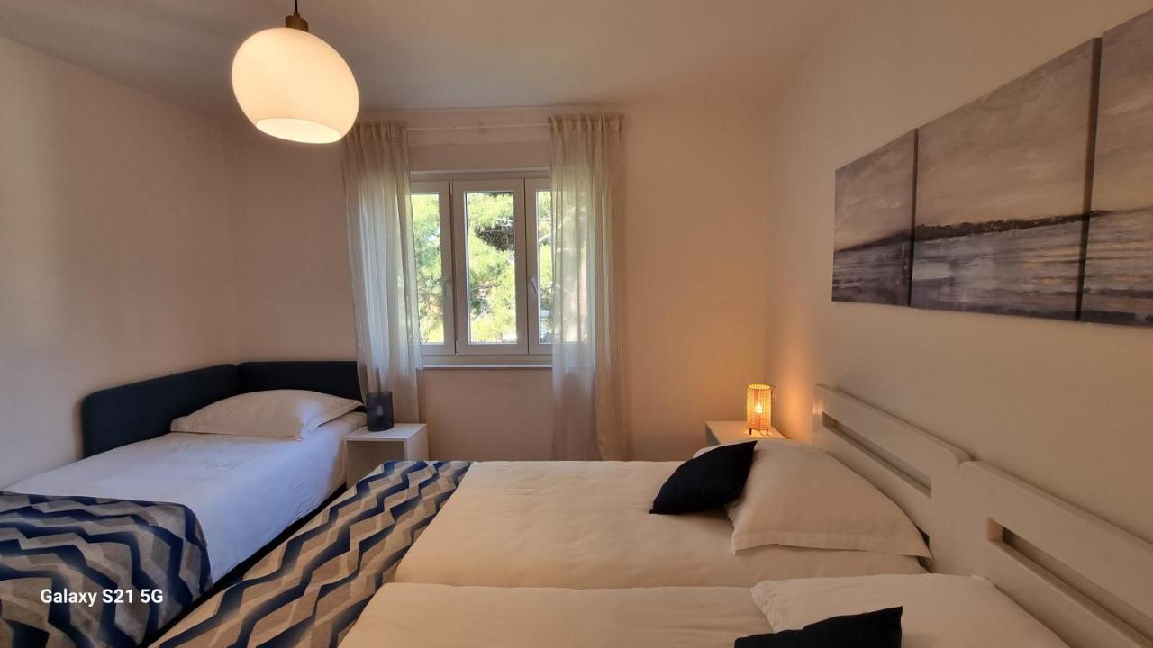 Apartment Rivarela Blu - Newly Renovated And Top Location Near Sea Novigrad Istria Exteriör bild