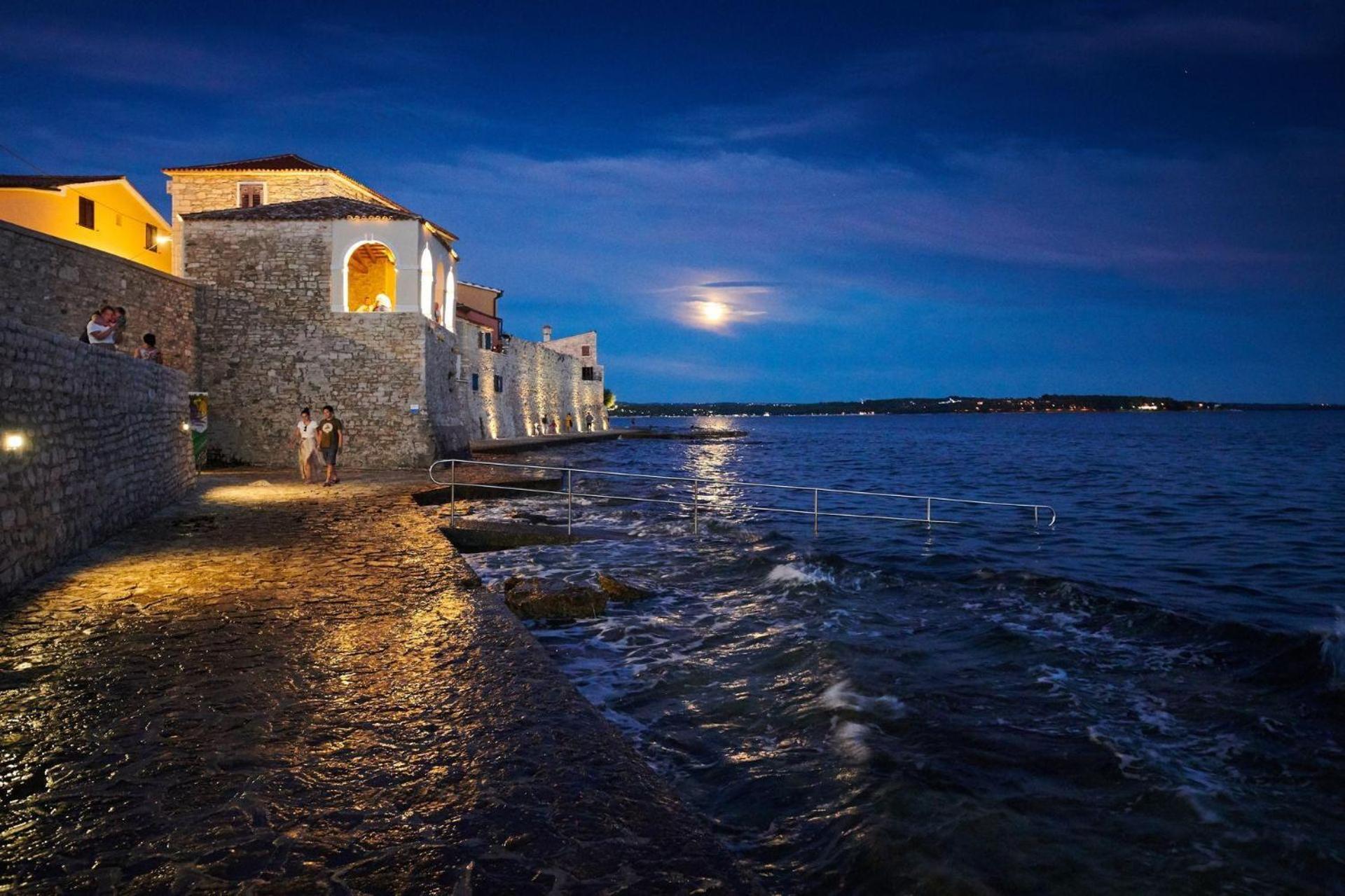 Apartment Rivarela Blu - Newly Renovated And Top Location Near Sea Novigrad Istria Exteriör bild