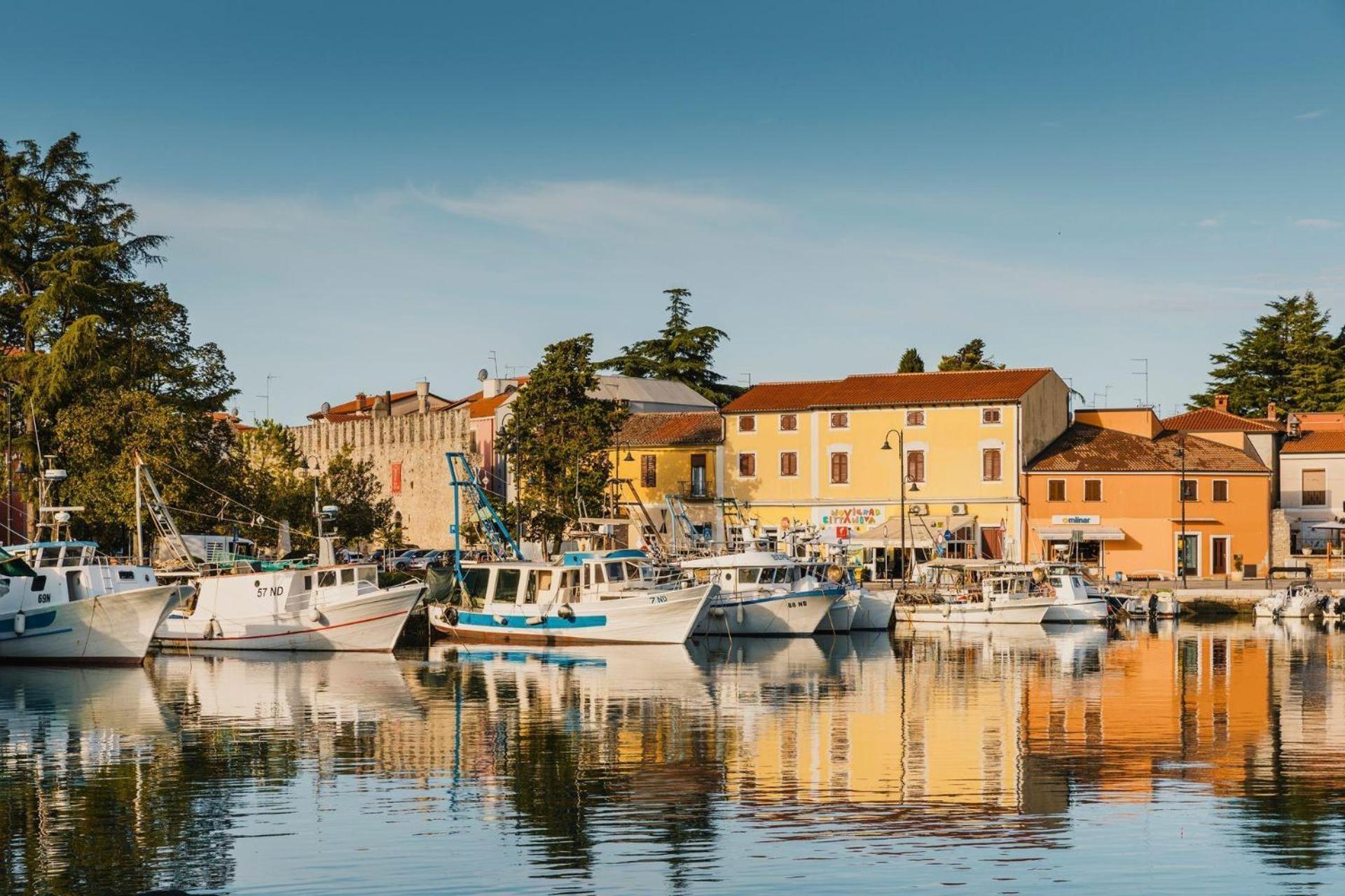 Apartment Rivarela Blu - Newly Renovated And Top Location Near Sea Novigrad Istria Exteriör bild